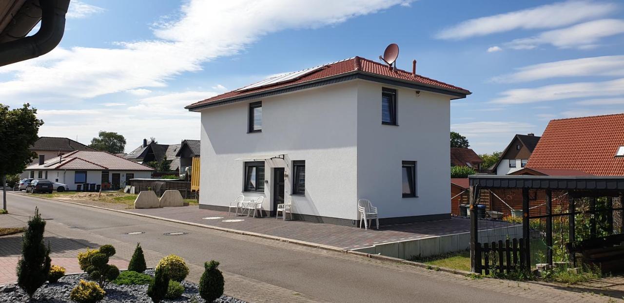 Neumann Zimmervermietung Lohne  Bagian luar foto